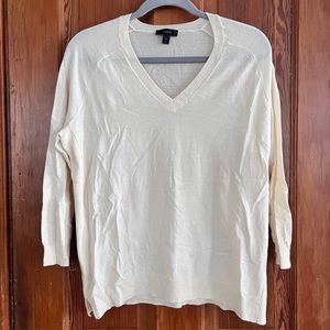 J. Crew sz M merino wool side panel v-neck sweater Ivory